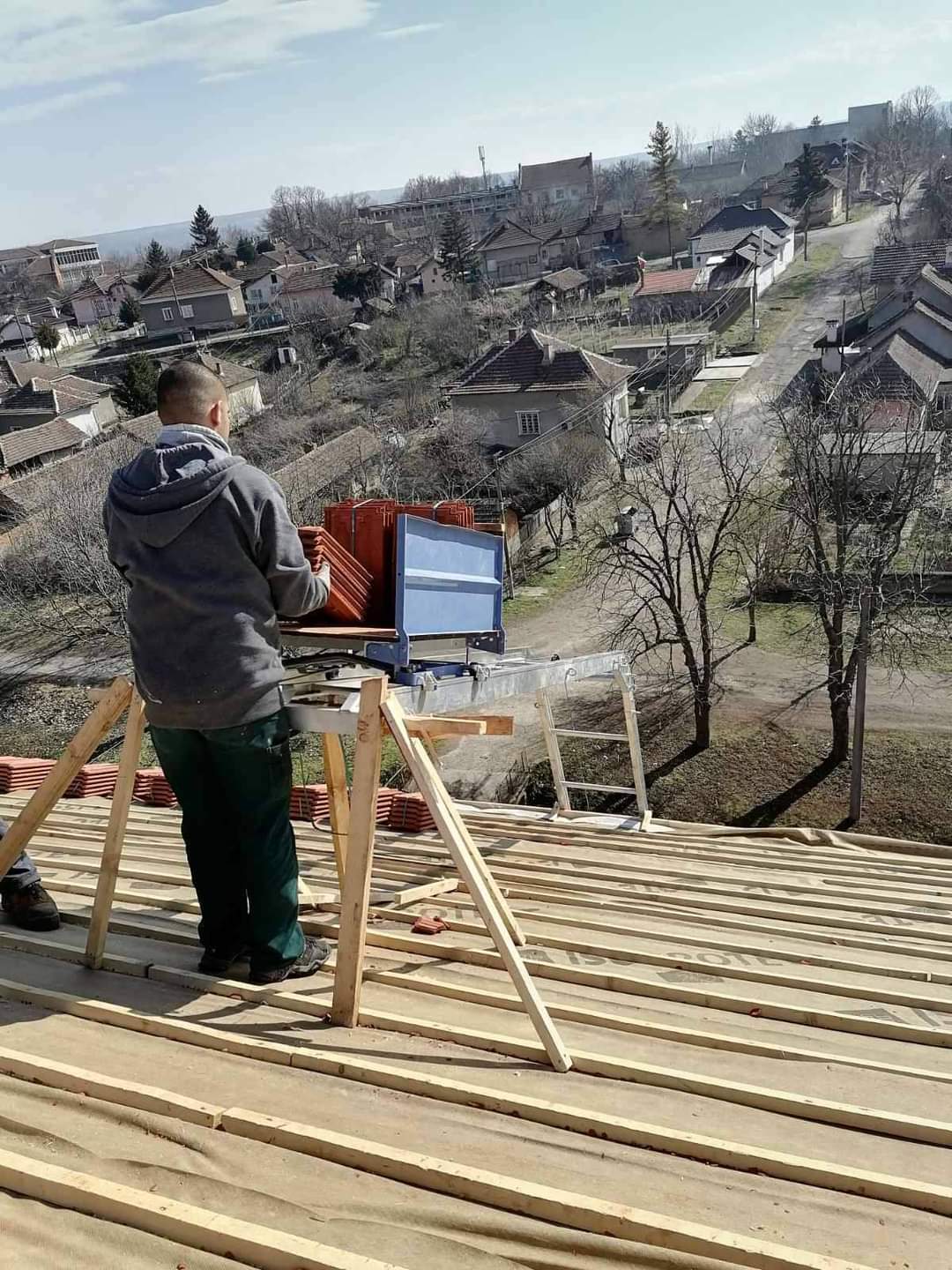 Подмяна на керемиди